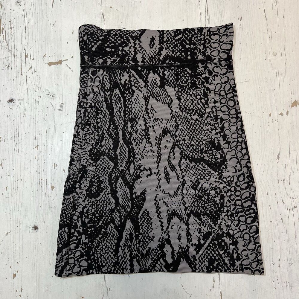 BCBG Max Azria Pencil Skirt XS Y2K Snakeskin Bodycon Bandage Mini Womens